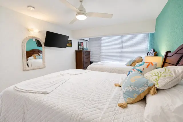 Beach-Access Condo, photo 14