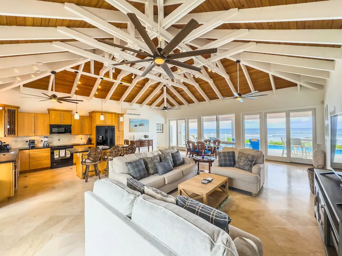 Toes in the Sand Beach House, photo 4