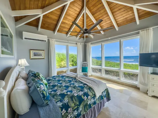 Toes in the Sand Beach House, photo 41