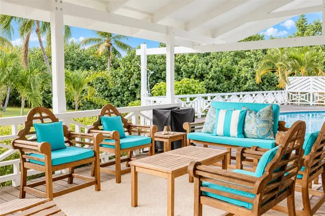 Shoy's Beach House, photo 6