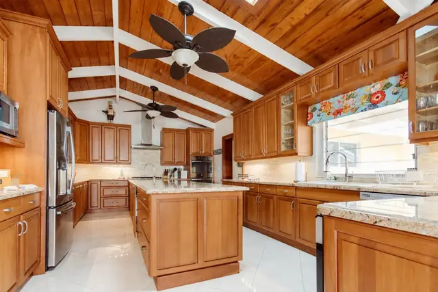 Shoy's Beach House, photo 23